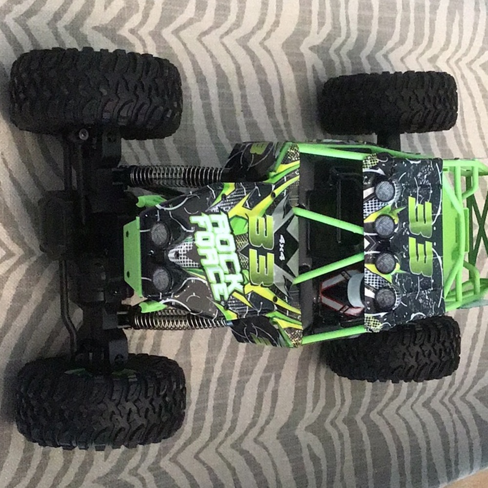 Rock force 33 4x4 remote control